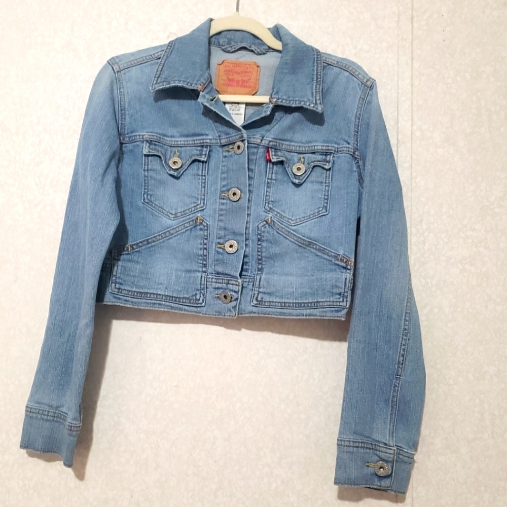 Levi's Light Blue Denim Jacket....size:M